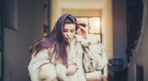 Los mejores abrigos de pelo sintético para esta temporada