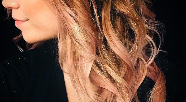 Glitterage, las mechas con las que brillarás en Instagram