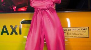 Los looks más extravagantes de Kourtney Kardashian