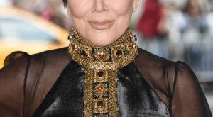 Peinados con flequillo para mayores de 50 años