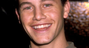 Ídolos de los 80 que marcaron tu adolescencia