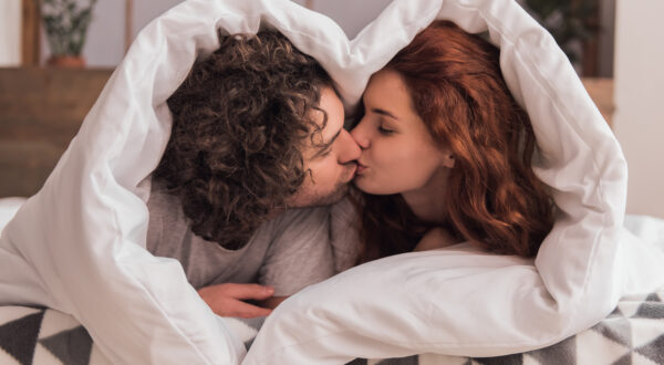 ¡Innova con tu pareja! Las 20 posturas más románticas para hacer el amor