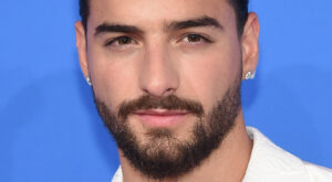 Famosos que tienen su pose en las fotos muy estudiadas (que siempre salen igual)