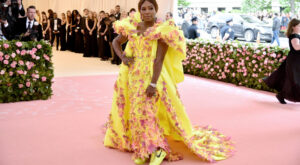 Estas famosas demuestran que SÍ se puede ir en zapatillas a la alfombra roja