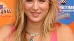 Penny, Penny, Penny… Kaley Cuoco cumple 34 años y lo celebramos repasando su evolución facial!