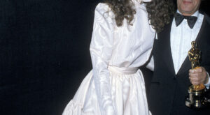 ¡Terror en la alfombra roja! ¿Qué look fracasó en los Oscar el año en que naciste?