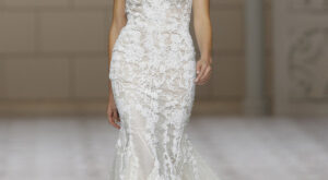 Pronovias celebra su 50º aniversario en la pasarela