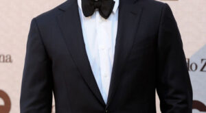 ¡Adiós a la corbata! 50 famosos con pajarita