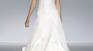 Pasarela Gaudí Novias 2010: Jesus Peiró