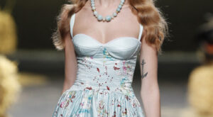 Alma Aguilar – Colección SS2011 Cibeles