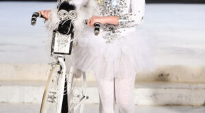 On Aura Tout Vu – Alta Costura París P/V 2011