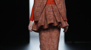 Juanjo Oliva – Cibeles Madrid Fashion Week Otoño Invierno 2011-2012