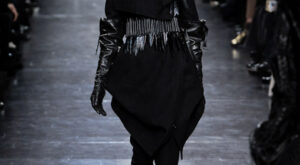 Ann Demeulemeester – París Fashion Week otoño invierno 2011- 2012