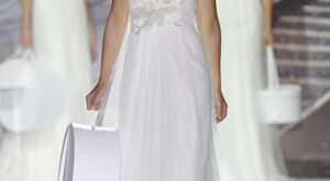 Barcelona Bridal Week 2011: JESÚS PEIRO