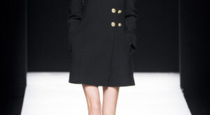 Moschino – Milan Fashion Week Otoño Invierno 2012