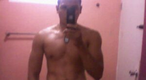 Elisha Cuthbert (24) – el álbum del Club de Fans