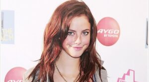 Kaya Scodelario – el álbum del Club de Fans