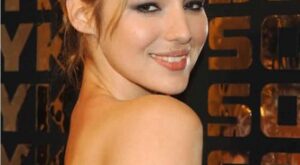 Louise Bourgoin – el álbum del Club de Fans