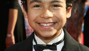 Noah Gray-Cabey – el álbum del Club de Fans