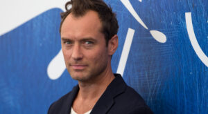 Jude Law sigue cautivando año tras año
