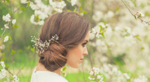 Las mejores ideas de peinados de novia para pelo liso