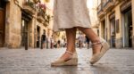 Ni Zara ni Parfois: Skechers arrasa con las alpargatas con cuña en tonos beige elegantes y muy cómodas