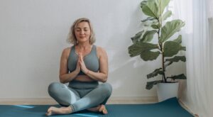 Adiós a la grasa abdominal a partir de los 50: este es el error común que frena la pérdida de peso sin que lo sepas