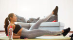 Una profesora de pilates desvela los 3 ejercicios más eficaces para perder barriga a partir de los 50