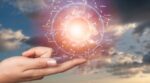 Horóscopo del 11 de mayo de 2026: estos 3 signos del zodiaco podrían tener un cambio que les hará recuperar el control de su vida
