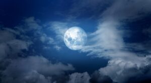 Luna Llena Azul en Sagitario del 31 de mayo de 2026: este signo de agua verá que su vida profesional podría sufrir un cambio brusco