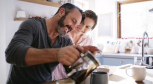 Ni huevos ni avena: el alimento rico en Omega-3 que algunos expertos recomiendan para desayunar