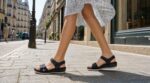 Skechers tira la casa por la ventana y rebaja sus sandalias con plataforma para caminar durante horas a poco más de 50 euros