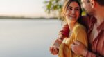 Las parejas más felices e inteligentes en su relación mantienen estos 8 hábitos «pasados de moda» que aprendieron de sus abuelas