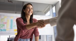 Una psicóloga desvela los trabajos que nos hacen más felices (y más infelices) después de estudiar más de 260 profesiones