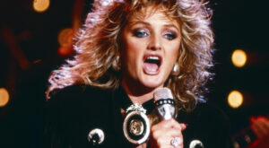 Adiós a Bonnie Tyler a los 75 años: la historia detrás de “Total Eclipse of the Heart”, el himno que la hizo eterna